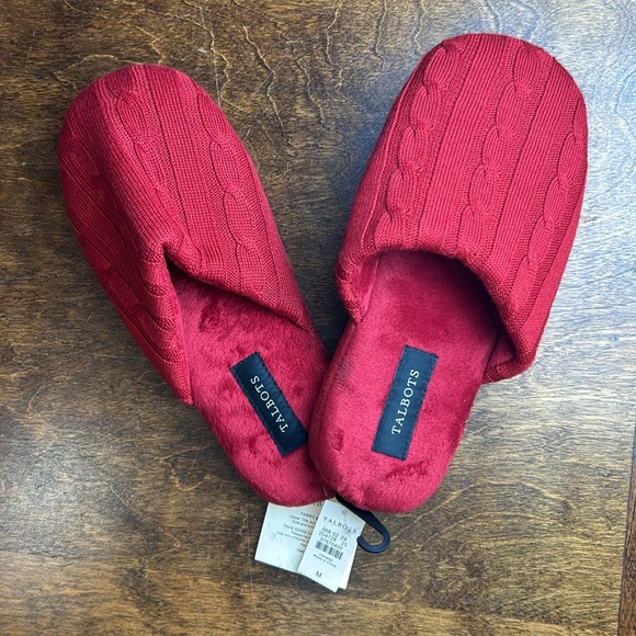Talbots NWT Slippers Size Medium - Picture 10 of 15